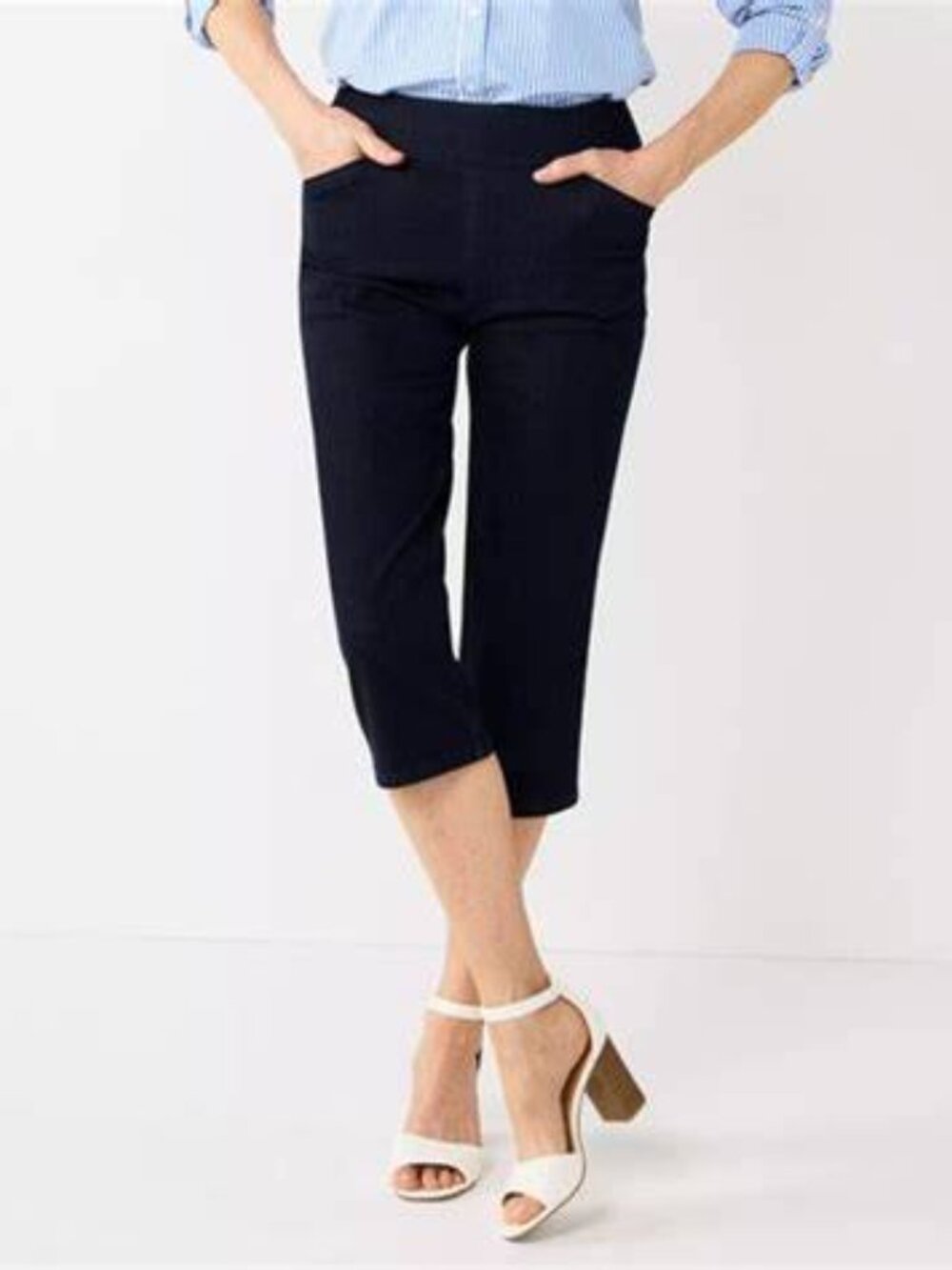 Croft & Barrow Effortless Stretch Denim Navy  Capri